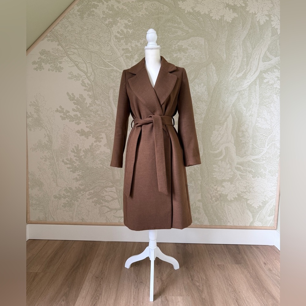 H&M Brown Belted Coat - Size 6, Classic Lapel, Fall/Winter Wardrobe